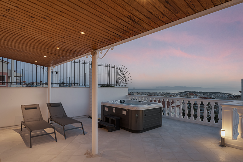 AndrewBoutsikas_AthenianSecrets_Glyfada-5 copy